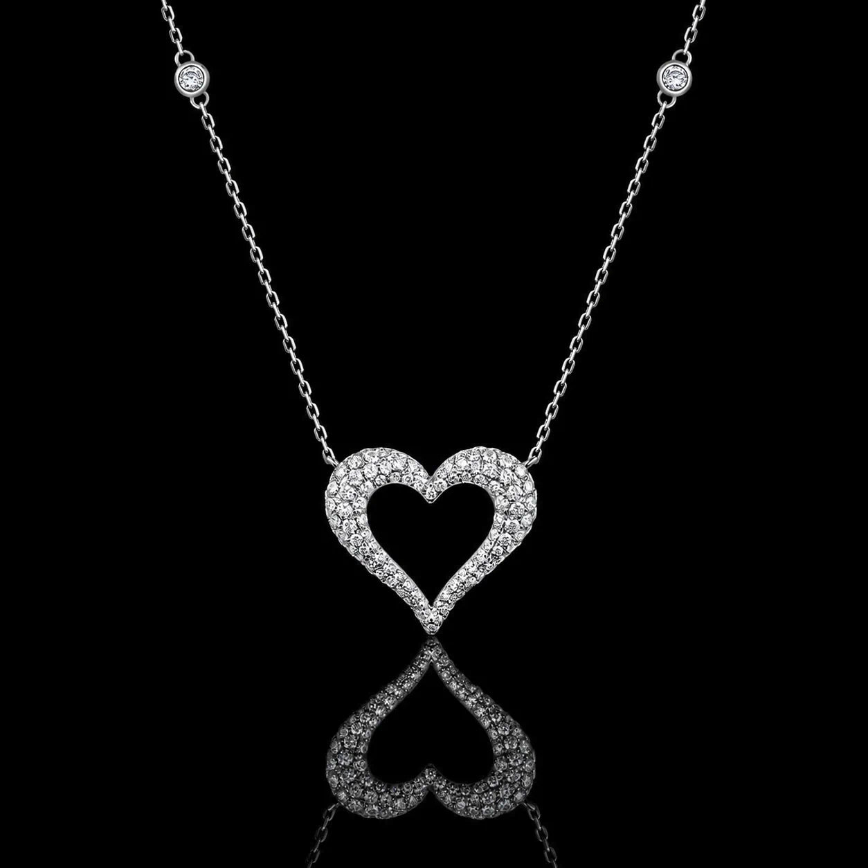MUHUANG 1.09CT natural diamond heart pendant necklace in 18K white gold