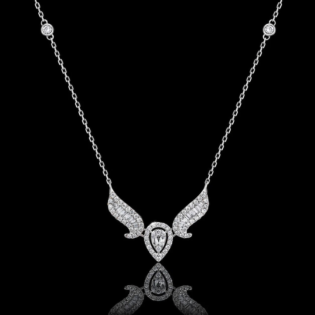 MUHUANG 0.86CT natural diamond three-stone pendant necklace in 18K white gold