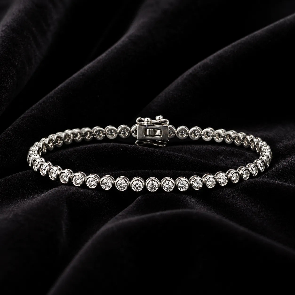 MUHUANG diamond tennis bracelet displayed on black velvet